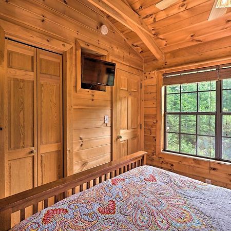 Quaint Log Cabin With Views Near West Jefferson Warrensville Kültér fotó