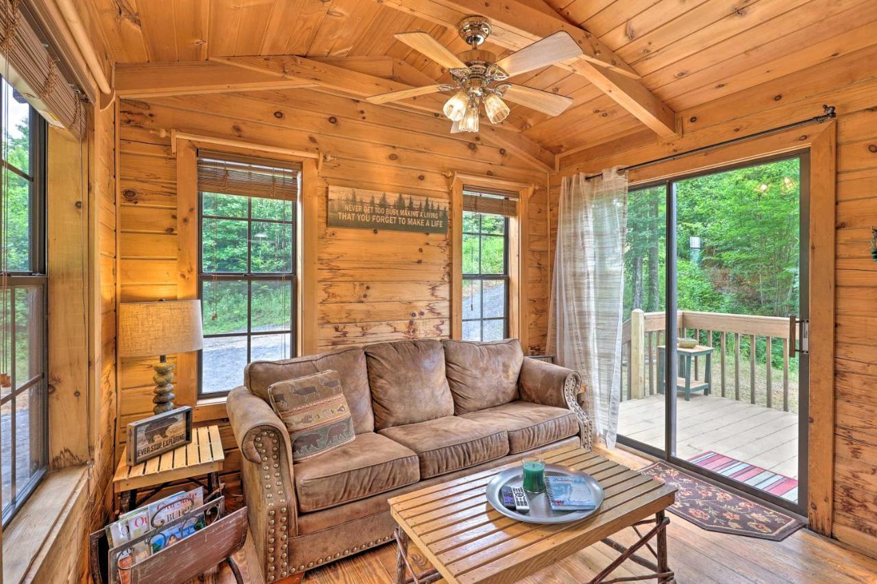 Quaint Log Cabin With Views Near West Jefferson Warrensville Kültér fotó