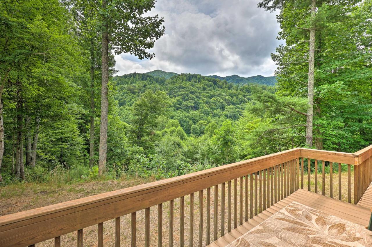 Quaint Log Cabin With Views Near West Jefferson Warrensville Kültér fotó
