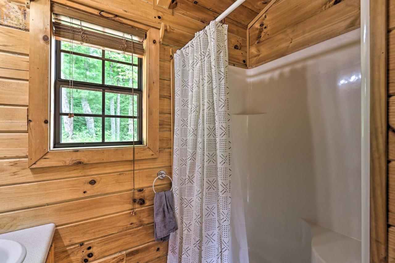 Quaint Log Cabin With Views Near West Jefferson Warrensville Kültér fotó