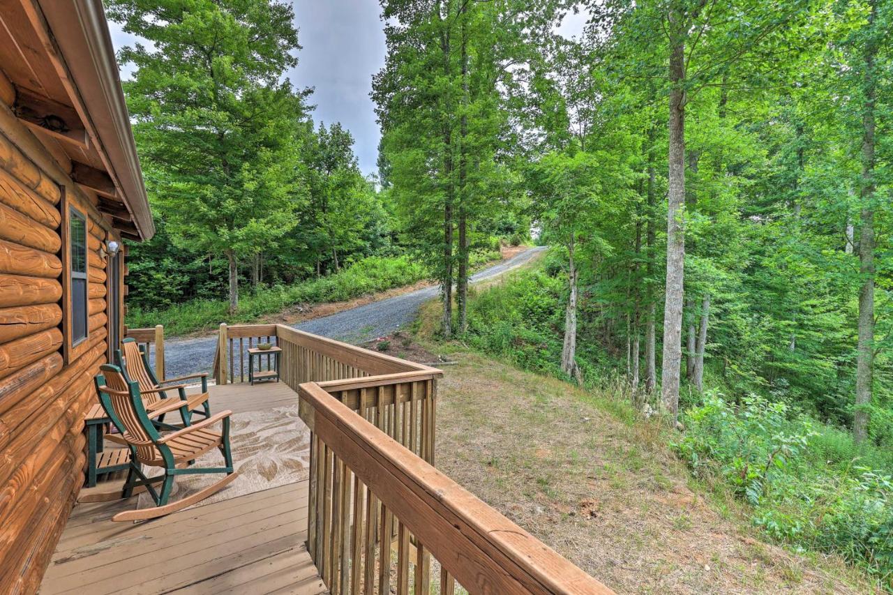 Quaint Log Cabin With Views Near West Jefferson Warrensville Kültér fotó